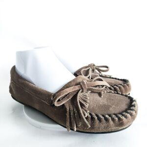 Minnetonka Boho Kilty Gray Suede Moccasins Flats Womens Size 5.5 Hard Bottom
